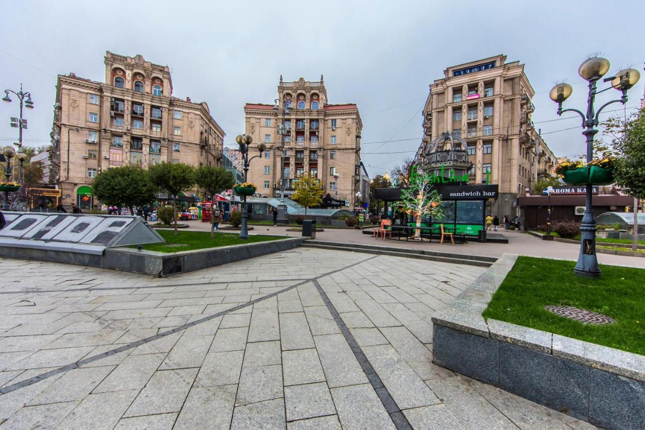 Затишна Квартира На Майдані Незалежності Kiev Esterno foto