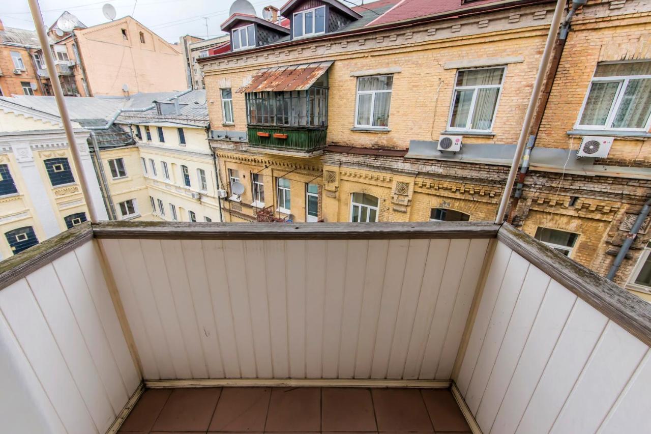 Затишна Квартира На Майдані Незалежності Kiev Esterno foto